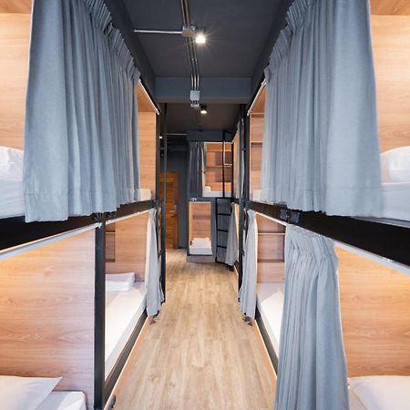 Bunkbed Hostel Makkasan Exterior photo
